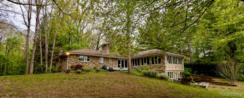 8197 Irish Road Millington, MI 48746 - Photo 2 of 58