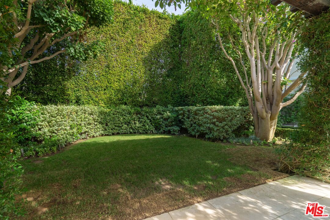 722 North Elm Drive Beverly Hills, CA 90210 - Photo 50 of 51 a view of a trees with a yard