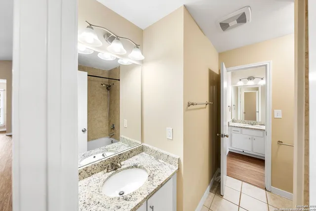 $1,600 | 3325 Stoney Square, San Antonio, TX 78247