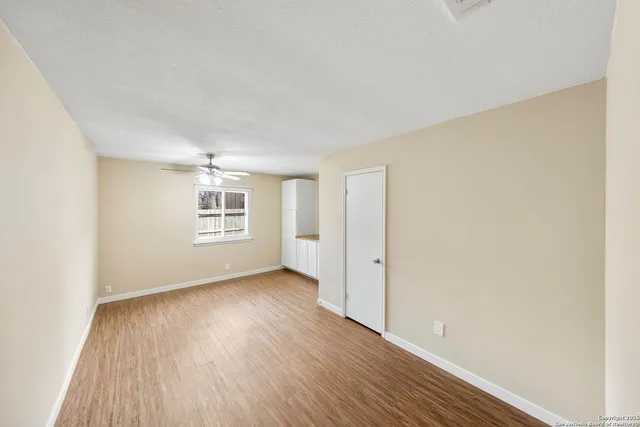 $1,600 | 3325 Stoney Square, San Antonio, TX 78247