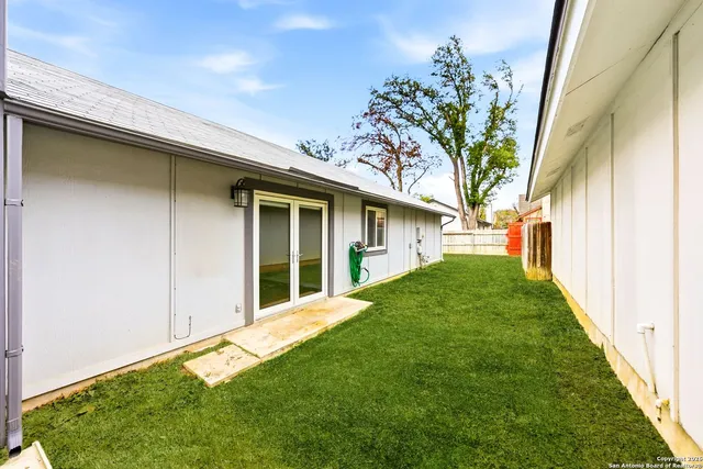 $1,600 | 3325 Stoney Square, San Antonio, TX 78247