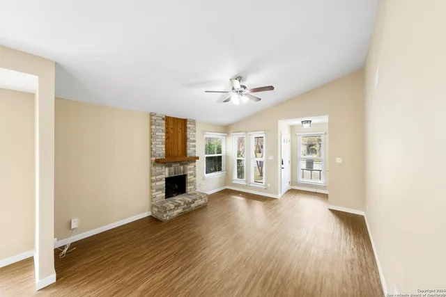 $1,600 | 3325 Stoney Square, San Antonio, TX 78247