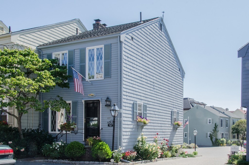 107 Front Street Marblehead, MA 01945 - Photo 3 of 17 Gallery Image 3