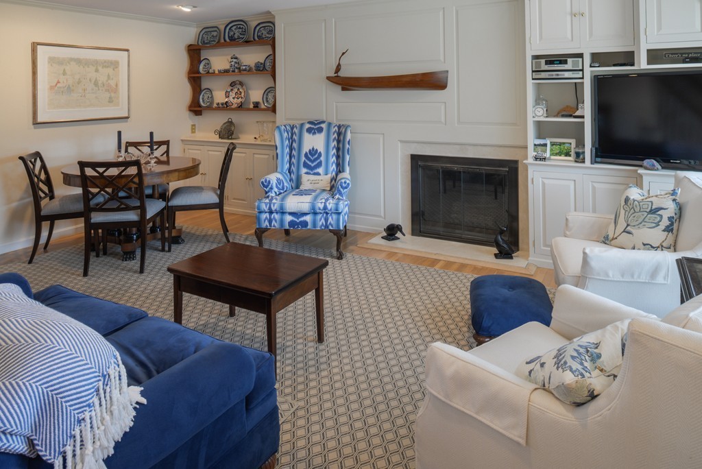 107 Front Street Marblehead, MA 01945 - Photo 8 of 17 Gallery Image 8
