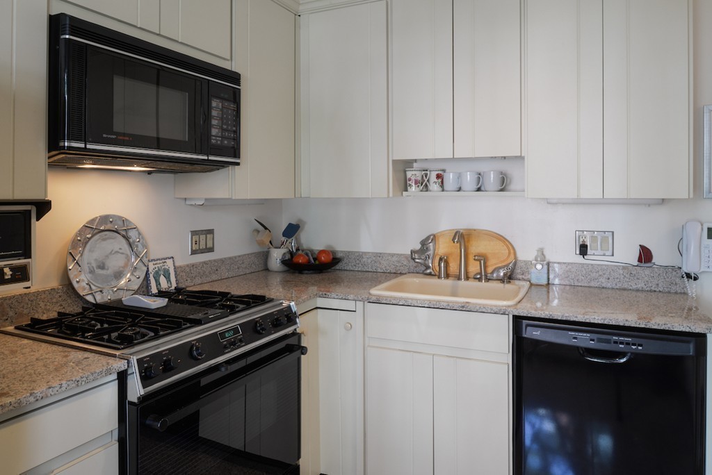 107 Front Street Marblehead, MA 01945 - Photo 10 of 17 Gallery Image 10