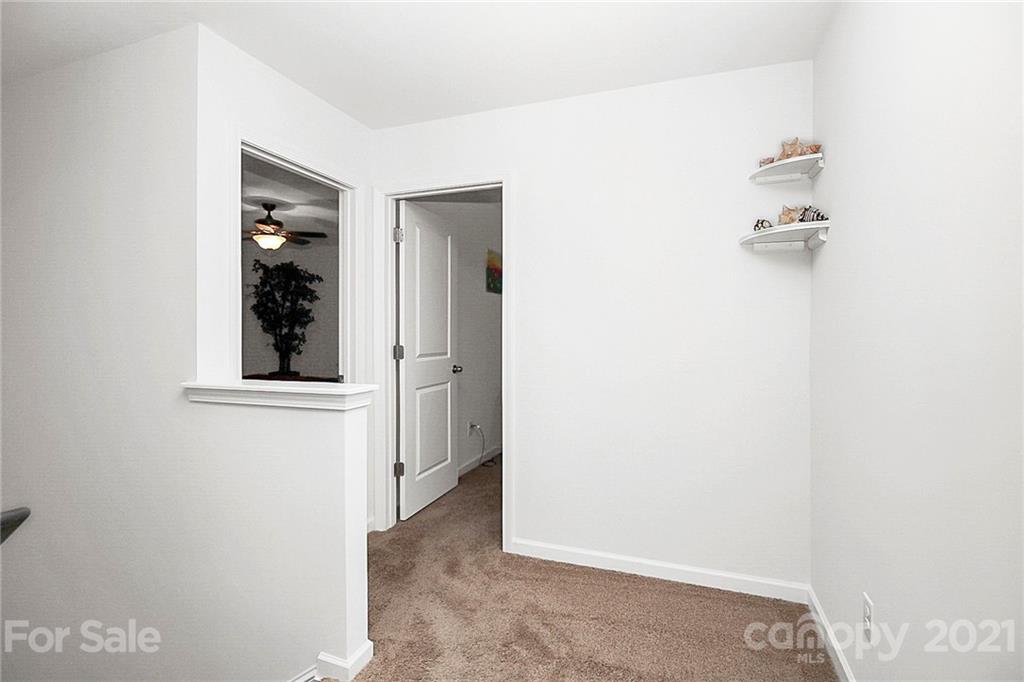 8036 Starnes Randall Road Charlotte, NC 28215 - Photo 28 of 45 a view of an entryway