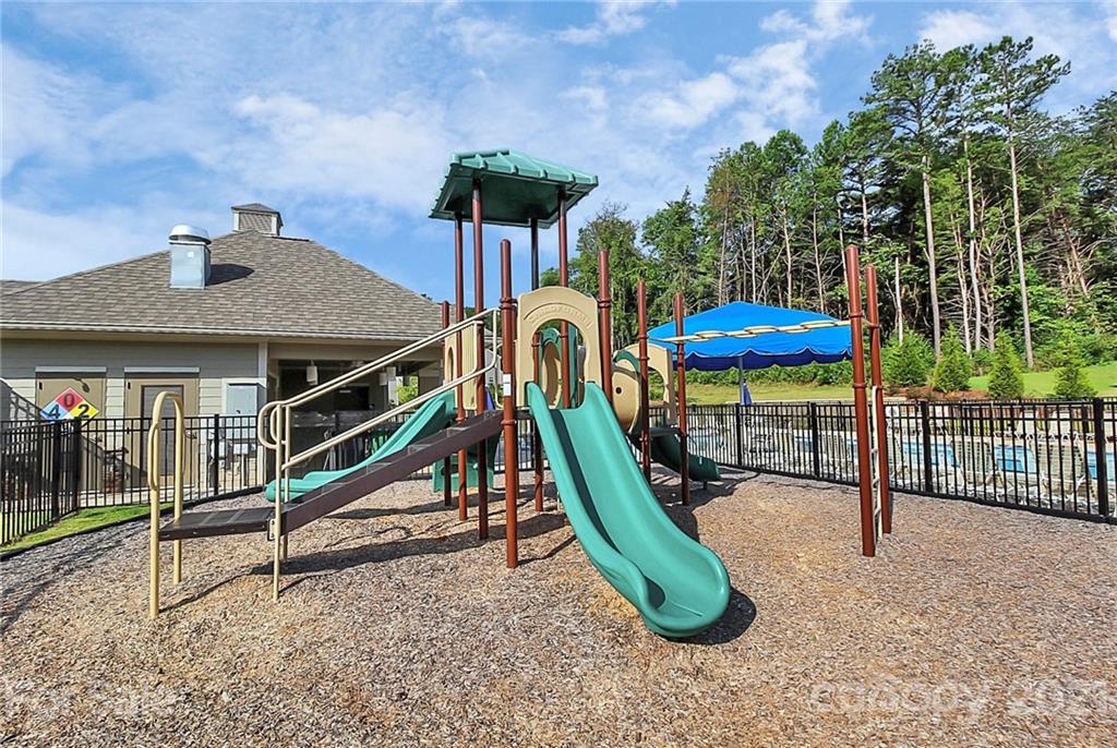 8036 Starnes Randall Road Charlotte, NC 28215 - Photo 44 of 45 a view of a slide
