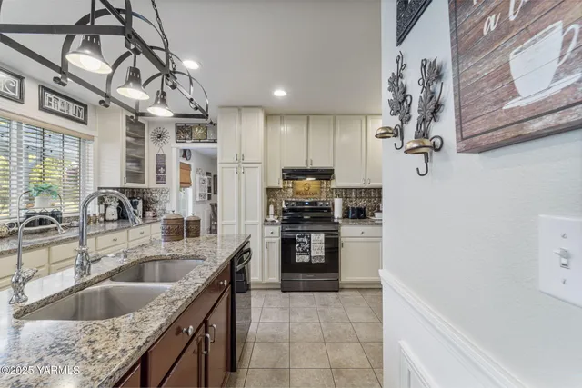 $685,000 | 413 North Albro Road, Prosser, WA 99350