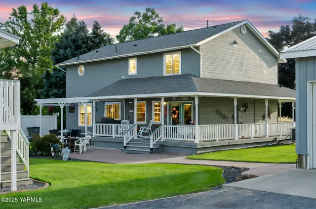 $685,000 | 413 North Albro Road, Prosser, WA 99350
