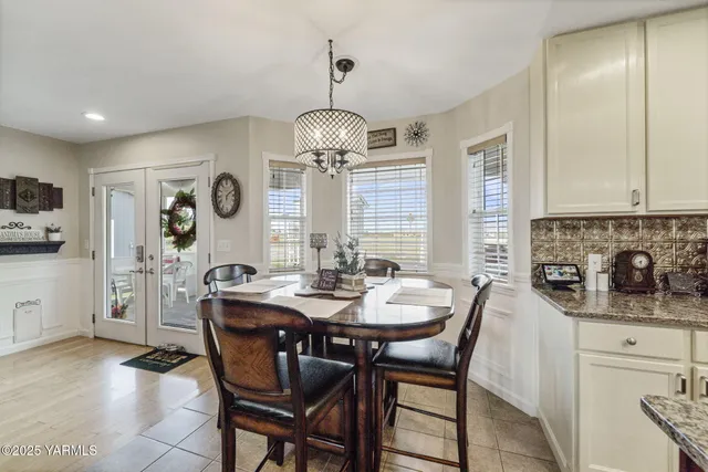 $685,000 | 413 North Albro Road, Prosser, WA 99350