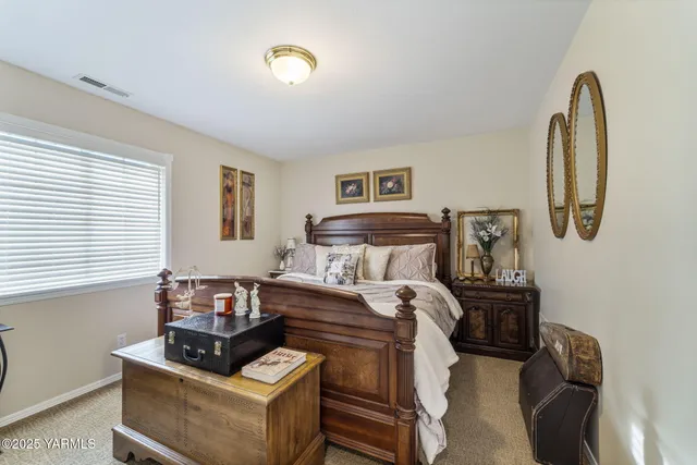 $685,000 | 413 North Albro Road, Prosser, WA 99350