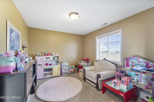 $685,000 | 413 North Albro Road, Prosser, WA 99350