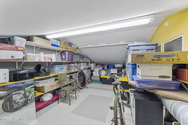 $685,000 | 413 North Albro Road, Prosser, WA 99350