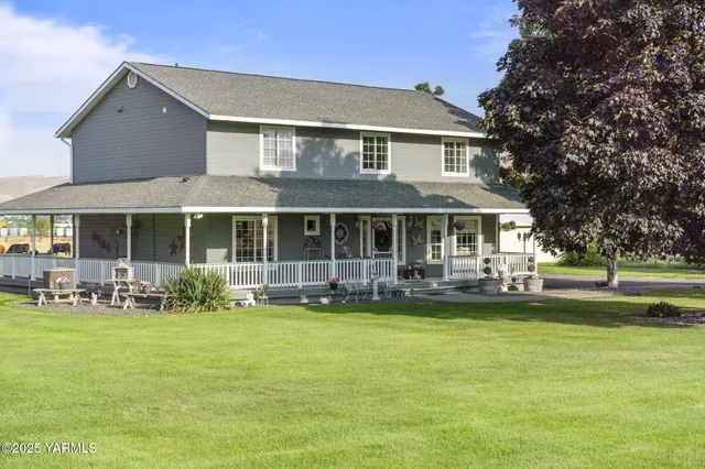 $685,000 | 413 North Albro Road, Prosser, WA 99350