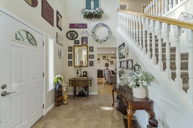 $685,000 | 413 North Albro Road, Prosser, WA 99350