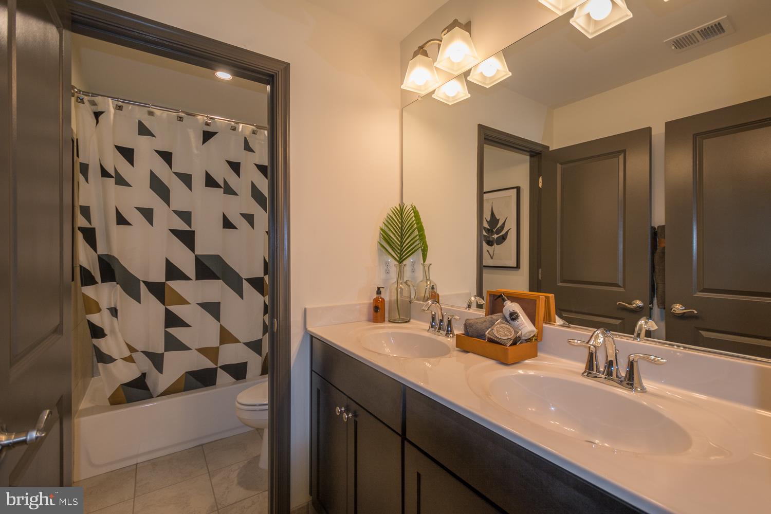 7257 Wright Road Hanover, MD 21076 - Photo 5 of 31 Gallery Image 5