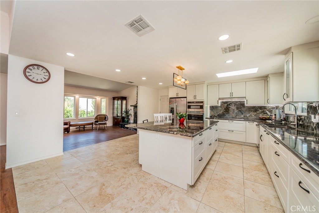 9224 Ponderosa Road Pinon Hills, CA 92372 - Photo 12 of 53