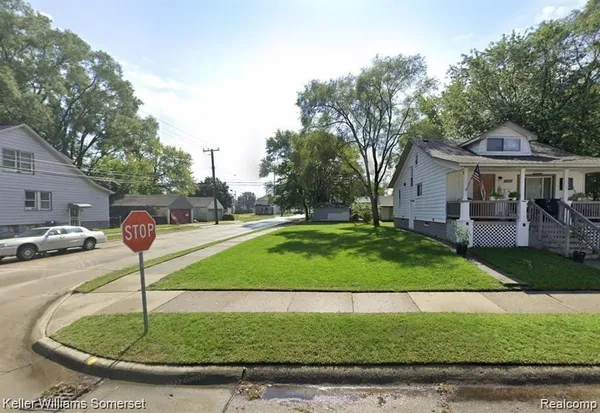 $5,000 | 8128 Jackson Avenue, Warren, MI 48089