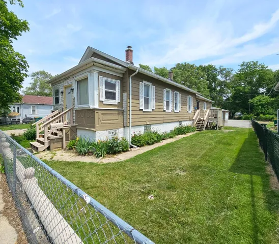 $184,500 | 454 South Des Plaines Street, Joliet, IL 60436