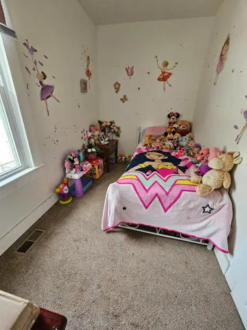 $184,500 | 454 South Des Plaines Street, Joliet, IL 60436