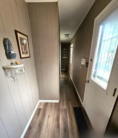 $184,500 | 454 South Des Plaines Street, Joliet, IL 60436