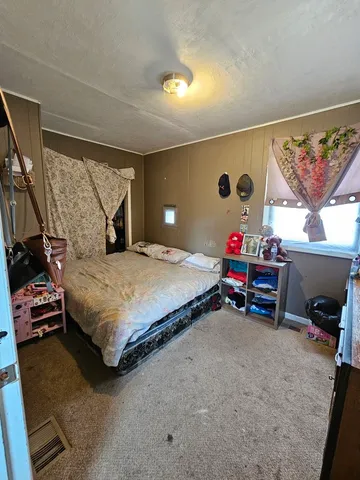 $184,500 | 454 South Des Plaines Street, Joliet, IL 60436