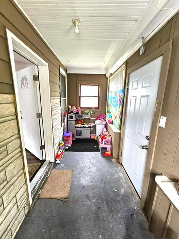 $184,500 | 454 South Des Plaines Street, Joliet, IL 60436