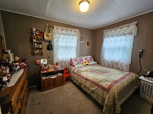 $184,500 | 454 South Des Plaines Street, Joliet, IL 60436