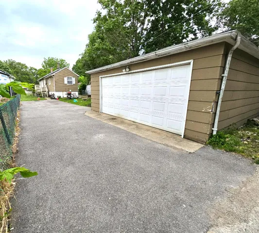 $184,500 | 454 South Des Plaines Street, Joliet, IL 60436