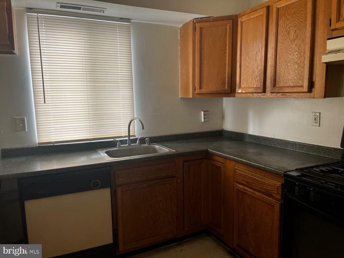 12005 Tarragon Road, Unit E Reisterstown, MD 21136 - Photo 4 of 17 Gallery Image 4