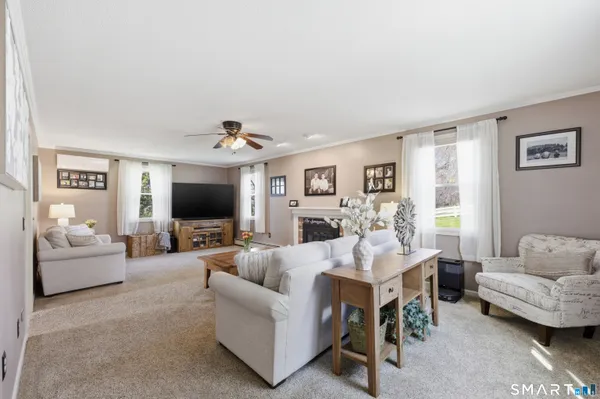 $564,900 | 68 Suncrest Drive, Somers, CT 06071