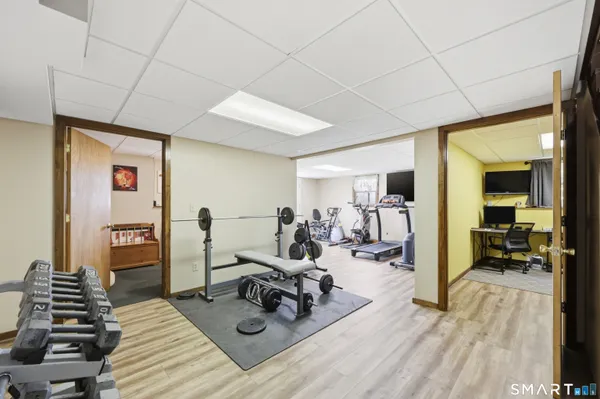 $564,900 | 68 Suncrest Drive, Somers, CT 06071