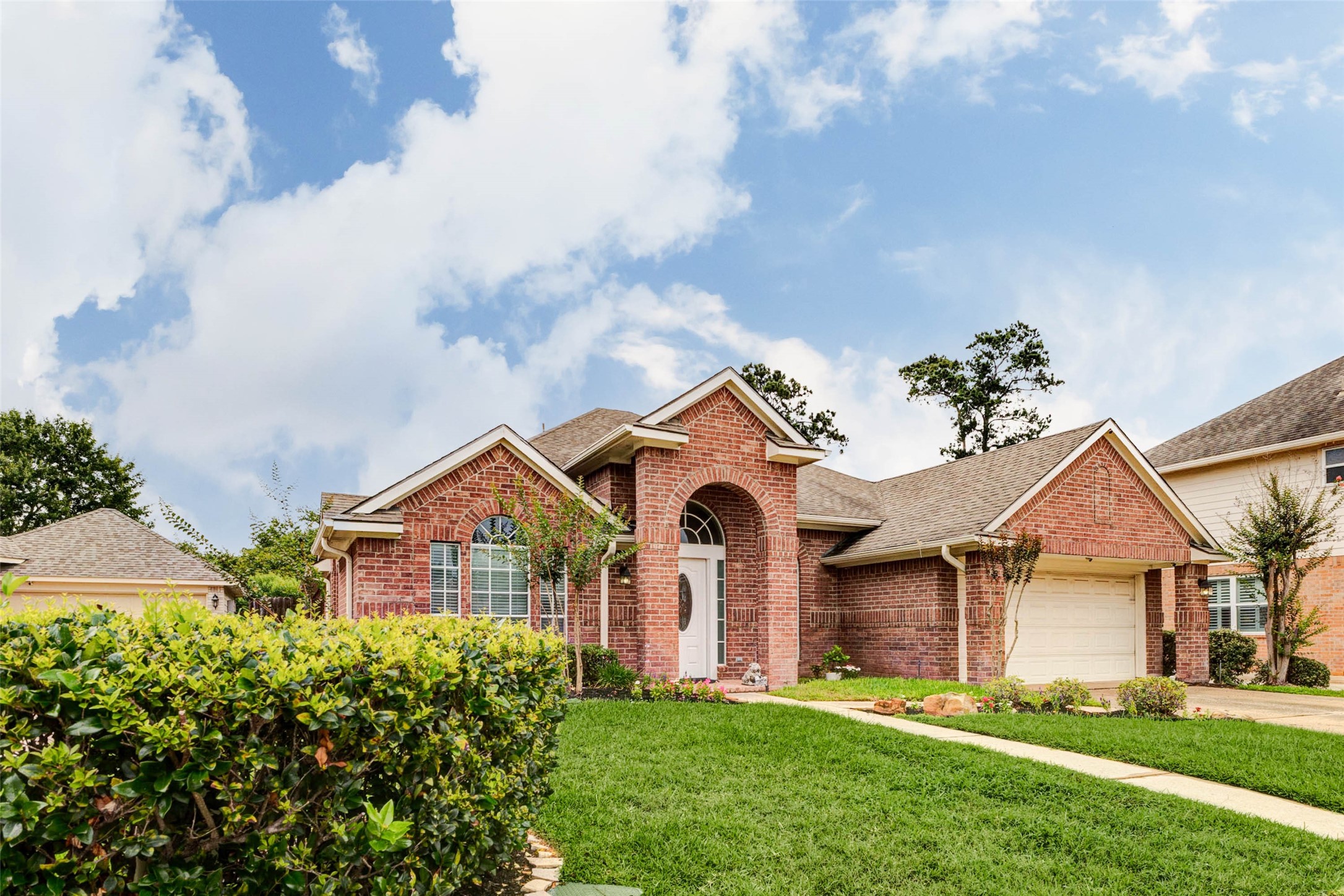 6334 Sampras Ace Court Spring, TX 77379 - Photo 2 of 48 Beautiful single level home.