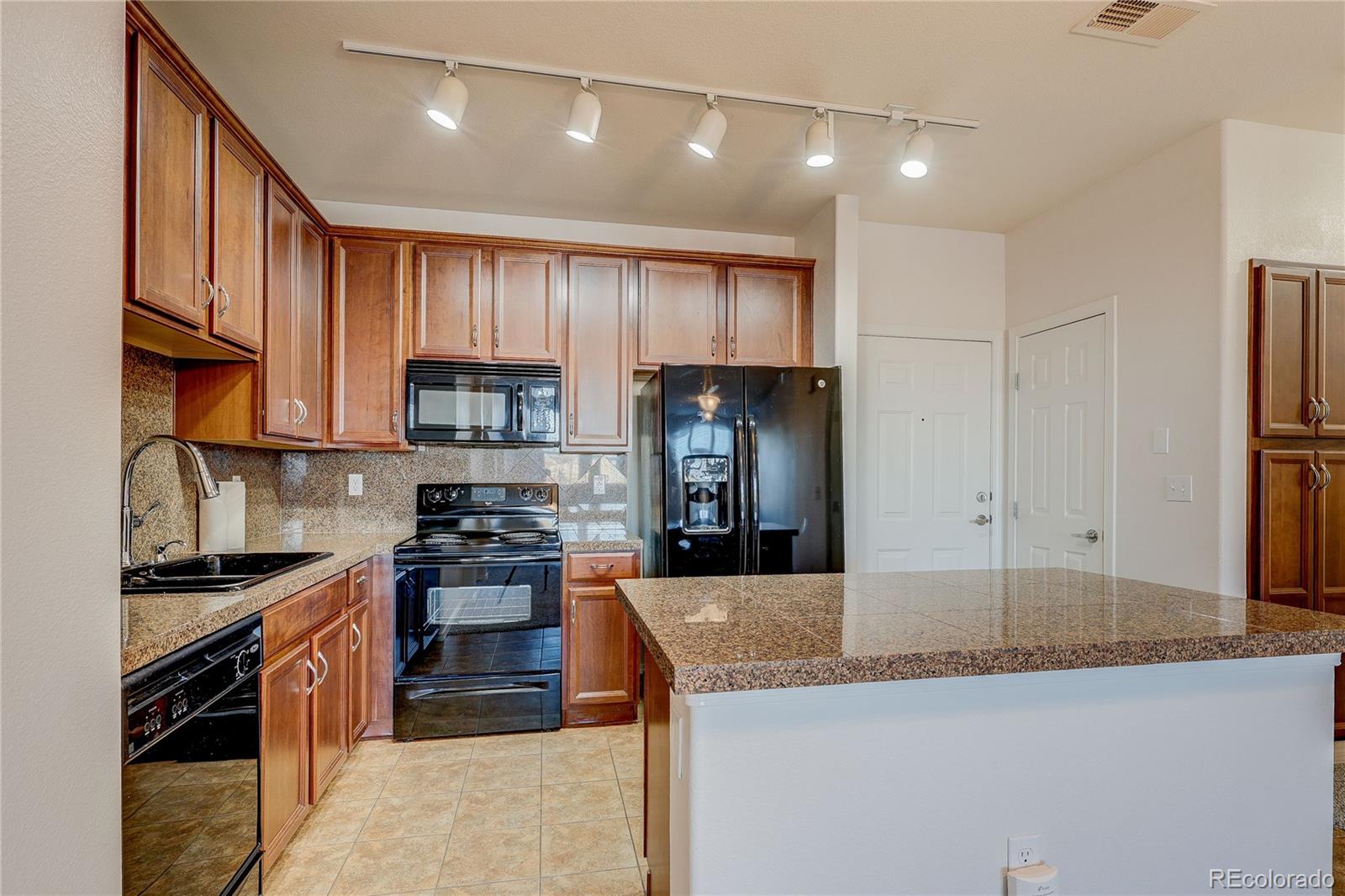 8489 Canyon Rim Circle, Unit 207 Parker, CO 80134 - Photo 5 of 32