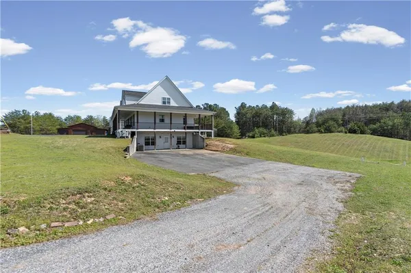 $715,000 | 148 Henry Mack Hill Road, Rydal, GA 30171