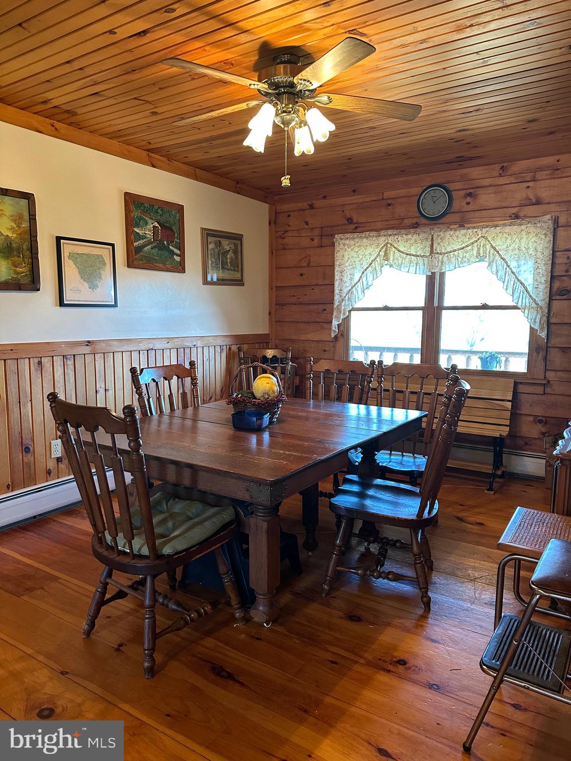 168 Academy Road Kirkwood, PA 17536 - Photo 8 of 21 Dining area, beautiful hardwood floors