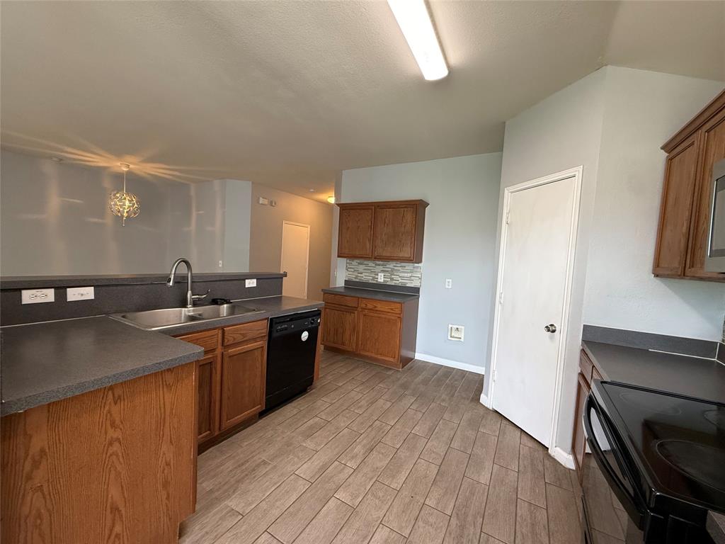 1705 Desperado Road Fort Worth, TX 76131 - Photo 9 of 20