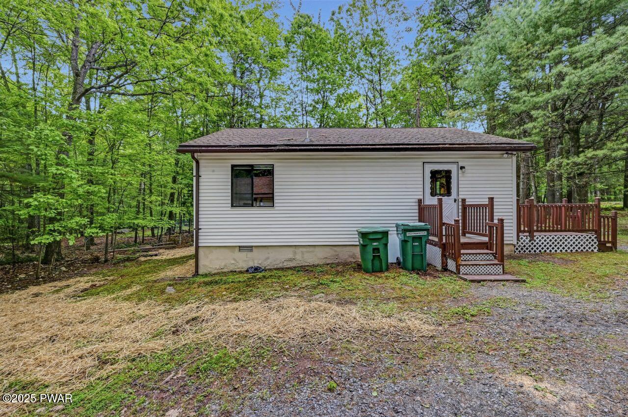 106 Aspen Ridge Hawley, PA 18428 - Photo 8 of 47