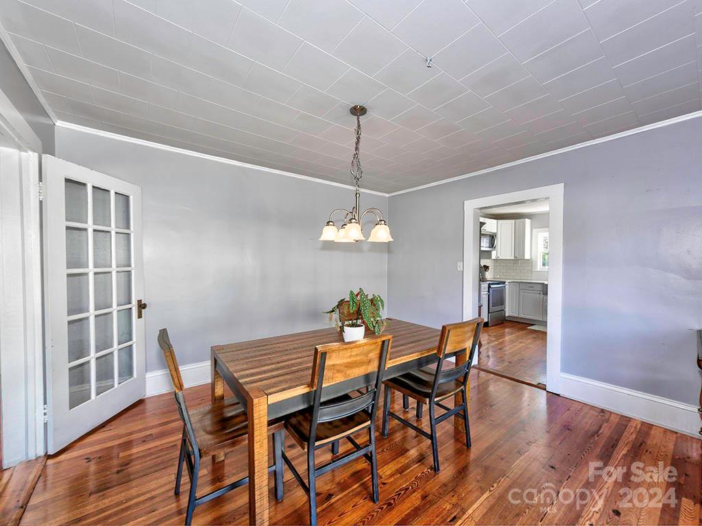 508 South Main Street Troutman, NC 28166 - Photo 8 of 38 a dining room with furniture and window