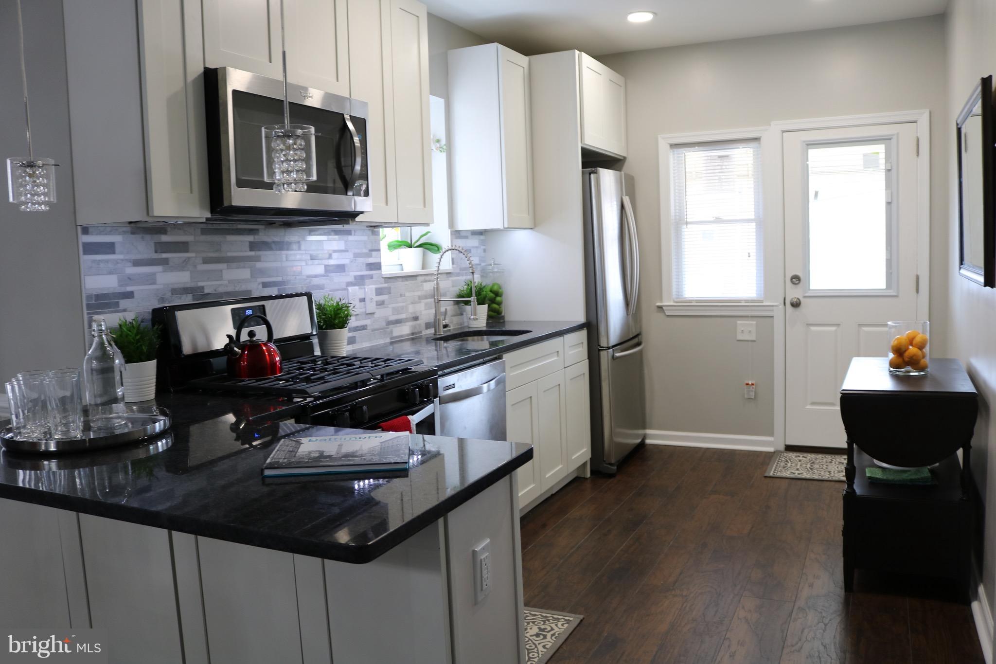 3817 Flowerton Road Baltimore, MD 21229 - Photo 2 of 27 Kitchen