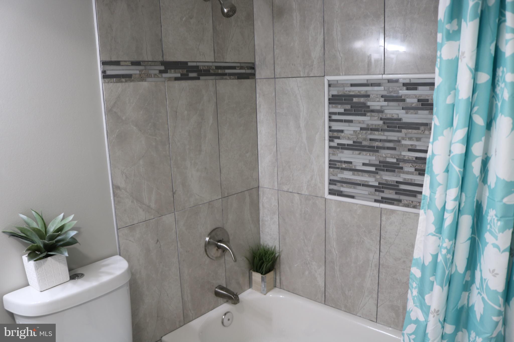 3817 Flowerton Road Baltimore, MD 21229 - Photo 23 of 27 Bath