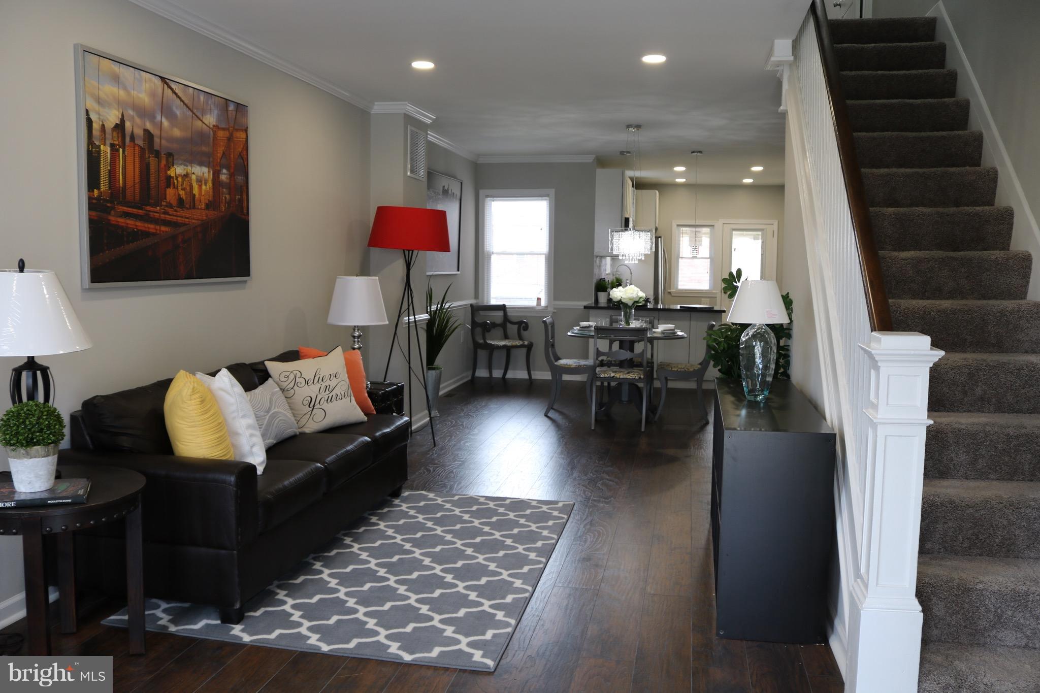 3817 Flowerton Road Baltimore, MD 21229 - Photo 5 of 27 Living Room