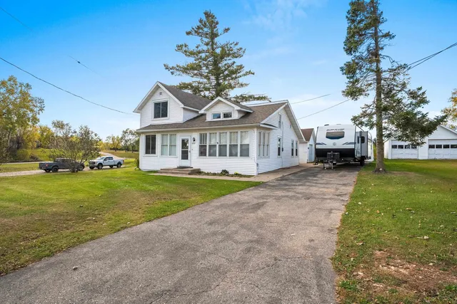 $139,900 | S327 Section Street, Stephenson, MI 49887