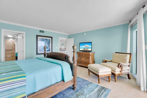 $1,299,999 | 1133 West Ocean Drive, Unit 17, Key Colony Beach, FL 33050