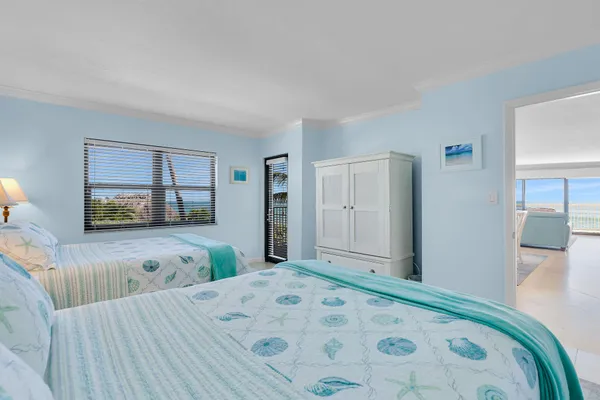 $1,299,999 | 1133 West Ocean Drive, Unit 17, Key Colony Beach, FL 33050