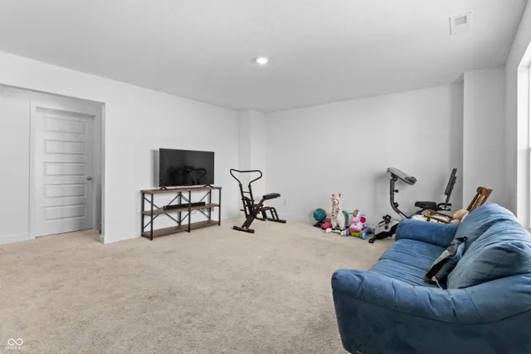 $339,400 | 726 Oxford Lane, Danville, IN 46122