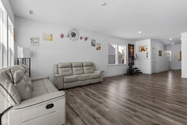 $339,900 | 726 Oxford Lane, Danville, IN 46122