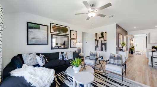 1220 Crumpton Drive Pflugerville, TX 78660 - Photo 10 of 34 a living room with furniture