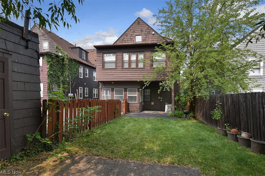 3569 Daleford Road Cleveland, OH 44120 - Photo 27 of 30 Gallery Image 27