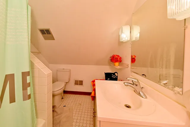 $679,000 | 2140 Beechnut Road, Northbrook, IL 60062